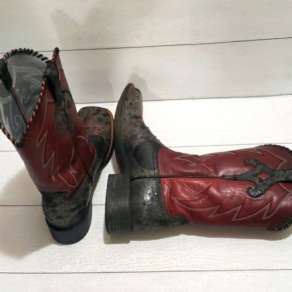 Ariat 10B burgundy and distress black leather square toe mens cowboy boo… - Picture 6 of 9